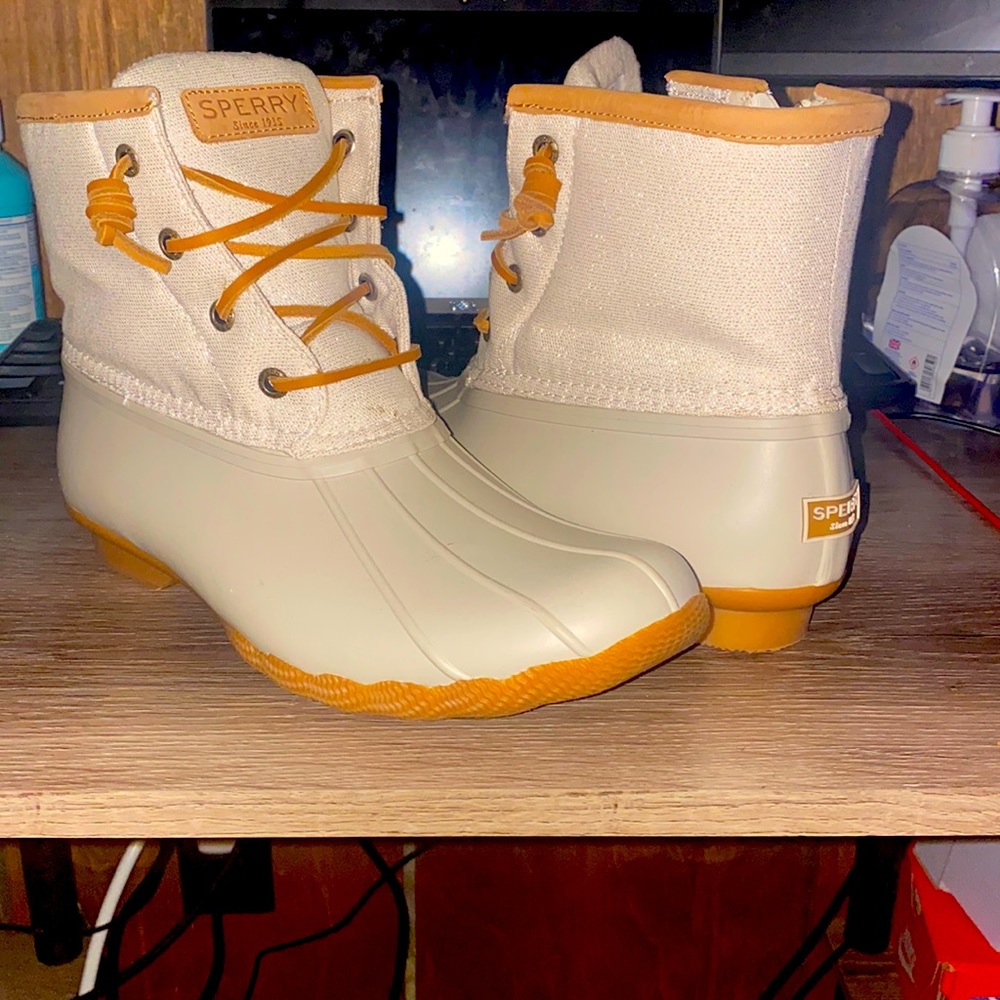 Sperry boots